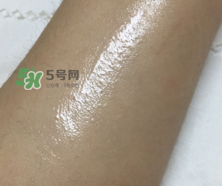 嬌韻詩牛奶水新版舊版區(qū)別 嬌韻詩牛奶水多少錢 嬌韻詩牛奶水新版舊版區(qū)別 嬌韻詩牛奶水多少錢