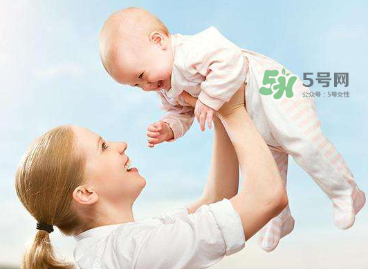 對(duì)寶寶大腦好的食物有哪些？寶寶吃什么補(bǔ)腦？