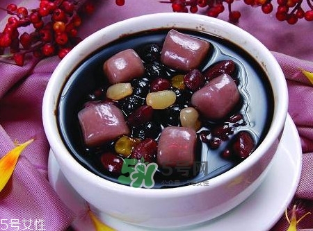 燒仙草是什么做的？燒仙草是發(fā)物嗎