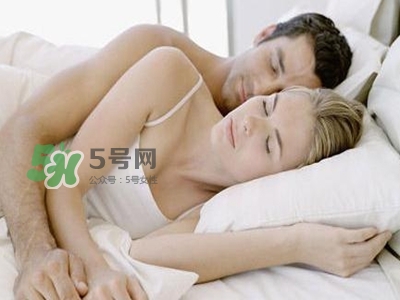 安全套越薄越好嗎？超薄避孕套會破嗎？