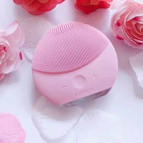 冷熱水交替洗臉好不好 熱水和冷水交替洗臉好嗎 冷熱水交替洗臉好不好 熱水和冷水交替洗臉好嗎