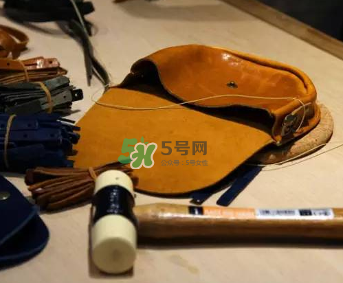 roberu peace and smile笑臉錢(qián)包多少錢(qián)_在哪買(mǎi)_怎么買(mǎi)？