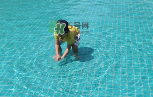 經(jīng)常游泳有什么好處？給嬰兒游泳有什么注意事項(xiàng)