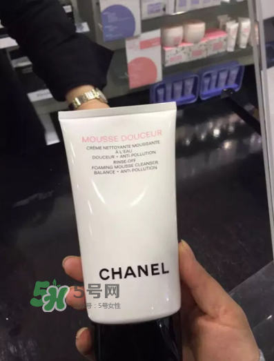 香奈兒山茶花洗面奶好用嗎？香奈兒山茶花洗面奶怎么樣？