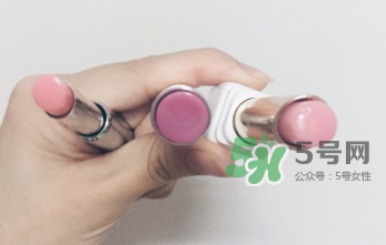 紀(jì)梵希變色唇膏和迪奧變色唇膏哪個好_怎么選？