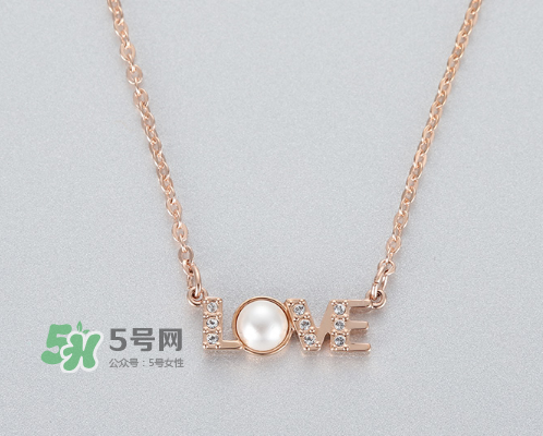 施華洛世奇七夕字母項鏈多少錢？施華洛世奇七夕字母項鏈專柜價格