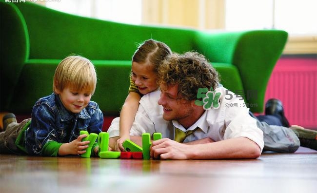 親子玩桌游，要刻意讓孩子贏嗎？