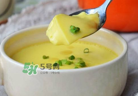 蒸雞蛋是冷水上鍋蒸嗎？蒸雞蛋是用冷水還是熱水？