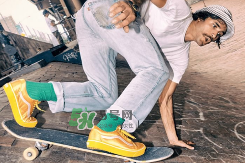 opening ceremony與vans聯(lián)名帆布鞋多少錢_哪幾款顏色？