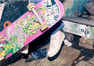 opening ceremony與vans聯(lián)名帆布鞋多少錢_哪幾款顏色？