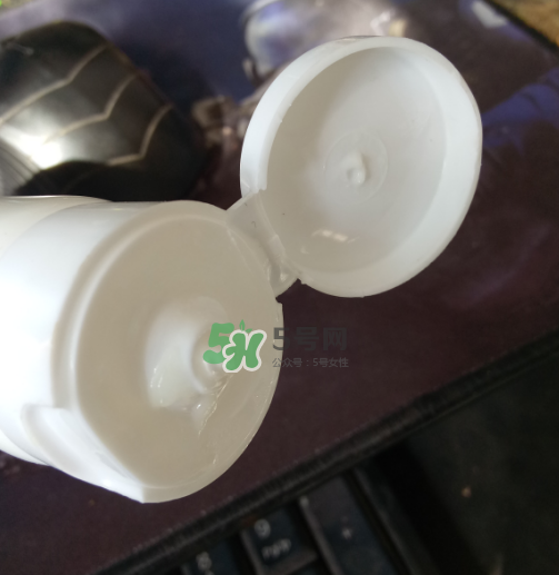 佐薇洗面奶怎么樣？佐薇潔面乳好用嗎？