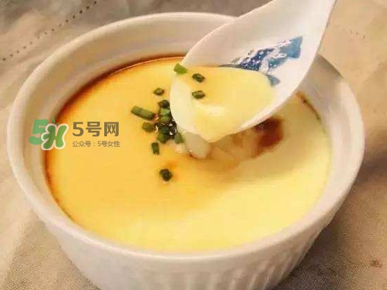 蒸雞蛋是冷水上鍋蒸嗎？蒸雞蛋是用冷水還是熱水？