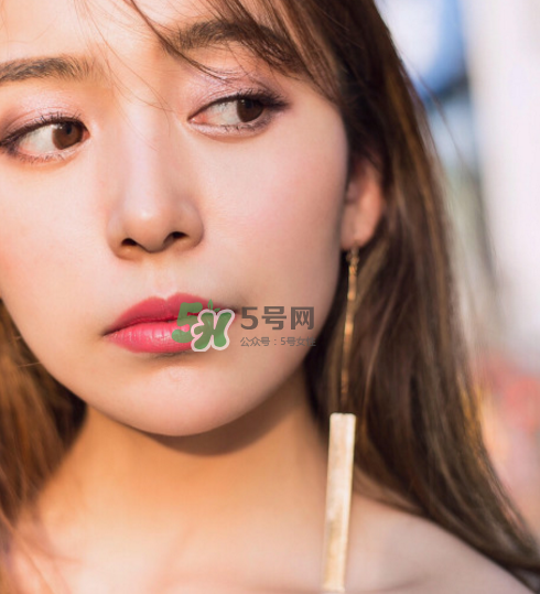 tf白管07是什么顏色？tom ford白管07適合黃皮嗎？