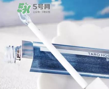 RMK星空唇蜜試色  RMK星空唇蜜怎么樣？