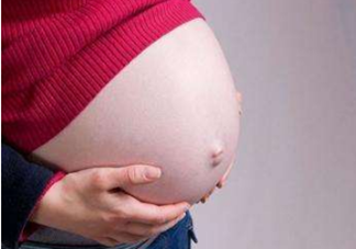 孕期可以蹲著上廁所嗎？孕期上廁所會壓到寶寶嗎？