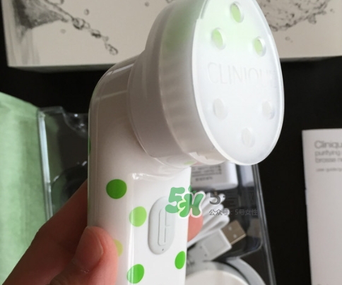 倩碧聲波潔面儀怎么充電？倩碧潔面儀充電燈不亮