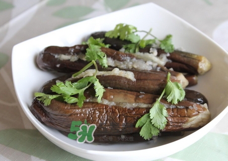 茄子可以煮粥吃嗎_茄子怎么煮粥吃 茄子可以煮粥吃嗎_茄子怎么煮粥吃