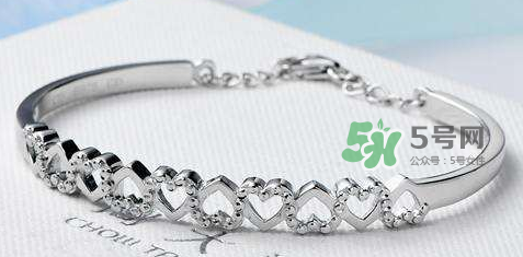 銀手鐲變黑了如何洗白？銀手鐲變黑怎么洗？