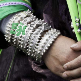 銀手鐲可以去濕氣嗎？銀手鐲能祛濕嗎？