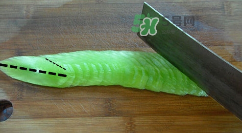 青筍怎么處理？青筍怎么切成菱形