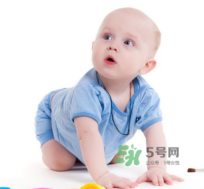 立秋后寶寶要穿什么衣服？立秋后寶寶要穿襪子嗎？