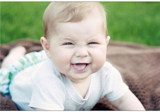 立秋后寶寶要穿什么衣服？立秋后寶寶要穿襪子嗎？