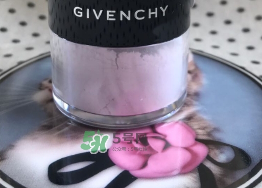 紀(jì)梵希蘑菇散粉色號怎么選？紀(jì)梵希蘑菇散粉色號試色