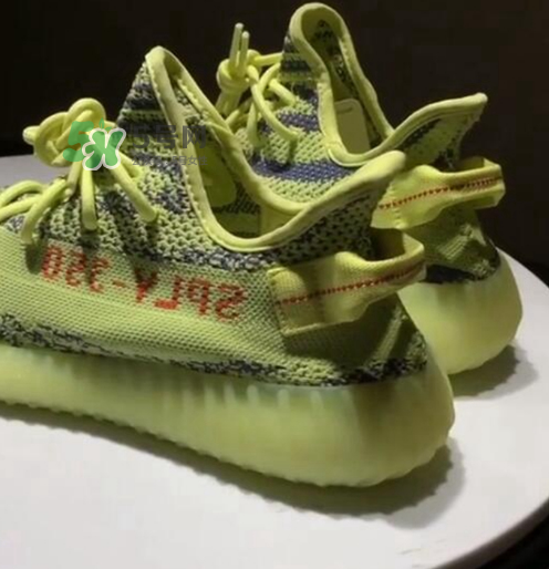 侃爺村上隆合影同款yeezy黃斑馬椰子什么時候發(fā)售？