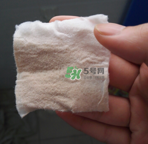 歐詩漫卸妝水怎么樣？歐詩漫卸妝水含酒精嗎？