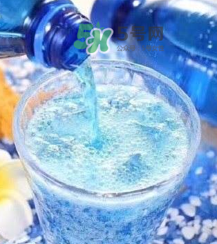 藍色可樂只有印尼有嗎？巴厘島藍色可樂多少錢？