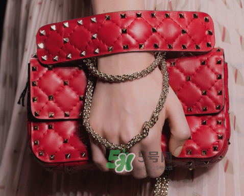 rockstud spike是什么品牌？rockstud spike耐用嗎？