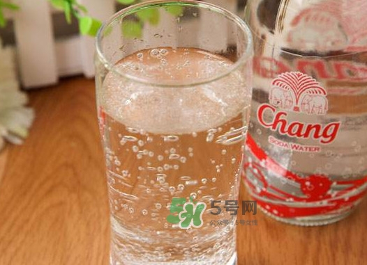 蘇打水是什么水？蘇打水喝多了會怎么樣？