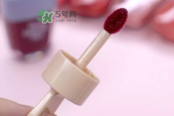 愛麗小屋冰淇淋唇釉哪個好看？愛麗小屋冰淇淋唇釉試色