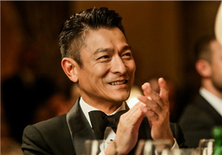 俠盜聯(lián)盟張丹開的越野車什么牌子？俠盜聯(lián)盟劉德華開的什么車？