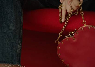 dioramour愛心包包多少錢？迪奧2017七夕愛心包上市時(shí)間