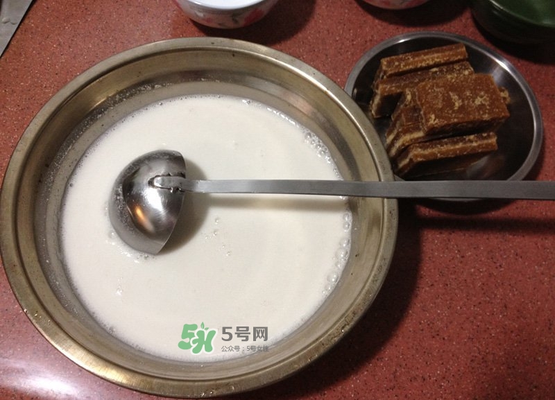 馬蹄糕怎么做才有彈性？馬蹄糕不凝固怎么補(bǔ)救？