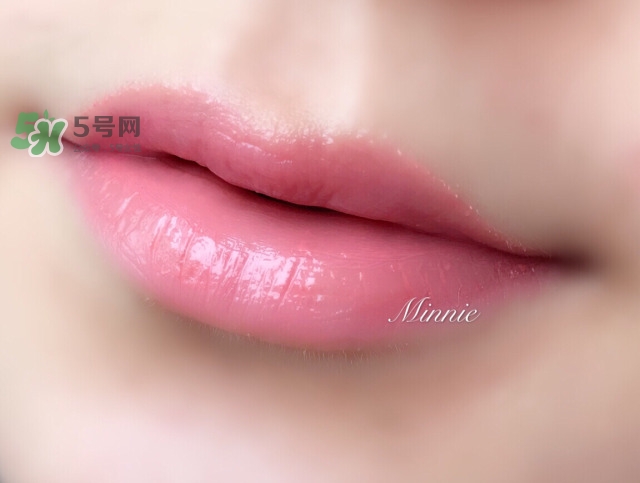 保濕口紅哪個(gè)牌子好？什么牌子的口紅保濕效果好