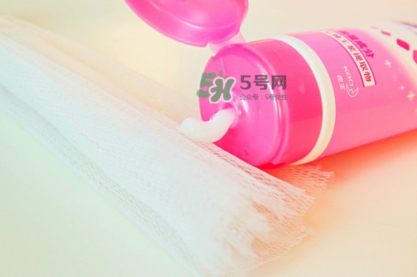 碧柔卸妝潔面乳好用嗎？碧柔卸妝潔面乳怎么用？