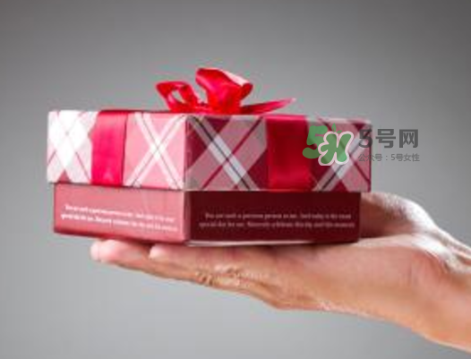 七夕可以送鞋嗎？送鞋子代表什么寓意？