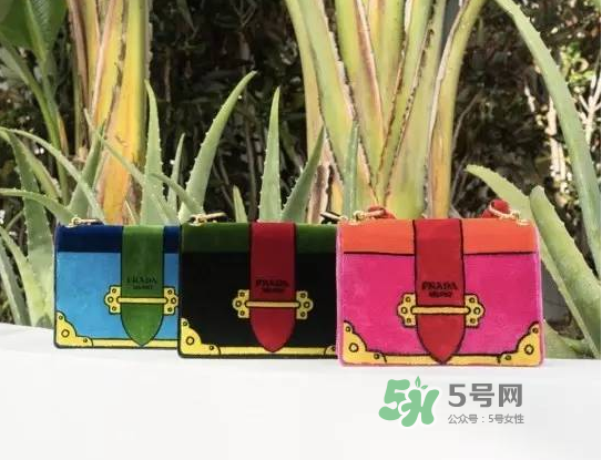 2017七夕可以送包包嗎？2017七夕送什么包包？