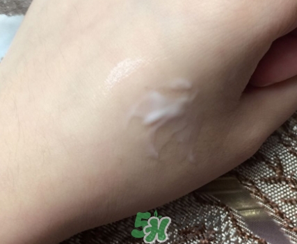 HR赫蓮娜小綠管眼霜怎么用？赫蓮娜小綠管使用方法