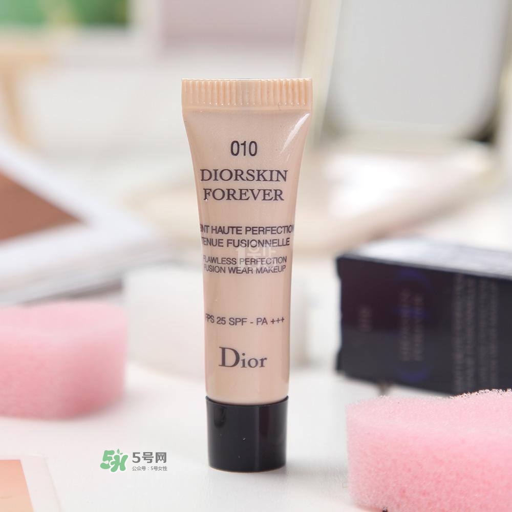 迪奧星光亮妍粉底液怎么樣？迪奧凝脂星光亮妍粉底液價格