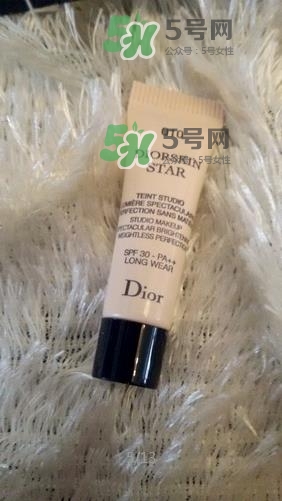 迪奧星光亮妍粉底液怎么樣？迪奧凝脂星光亮妍粉底液價格