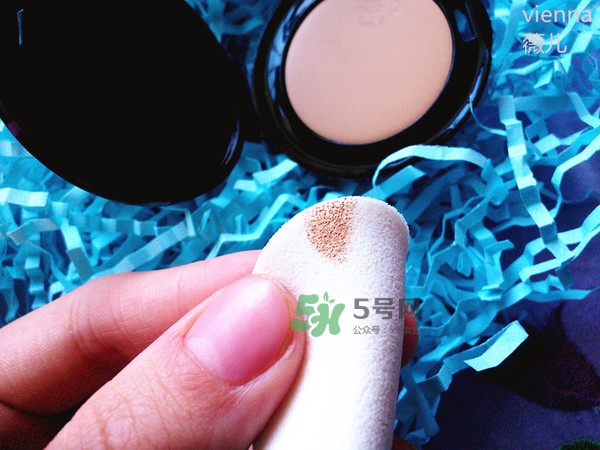 Bobbi Brown芭比波朗粉凝霜怎么樣？芭比波朗無感持妝粉凝霜好用嗎？