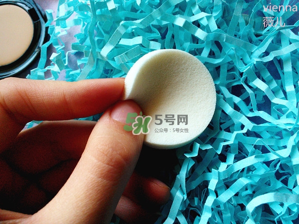 Bobbi Brown芭比波朗粉凝霜怎么樣？芭比波朗無感持妝粉凝霜好用嗎？