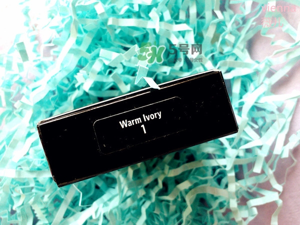 Bobbi Brown芭比波朗粉凝霜怎么樣？芭比波朗無感持妝粉凝霜好用嗎？