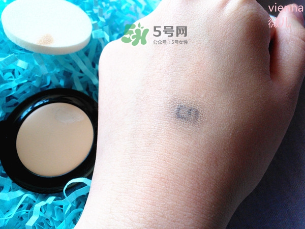 Bobbi Brown芭比波朗粉凝霜怎么樣？芭比波朗無感持妝粉凝霜好用嗎？