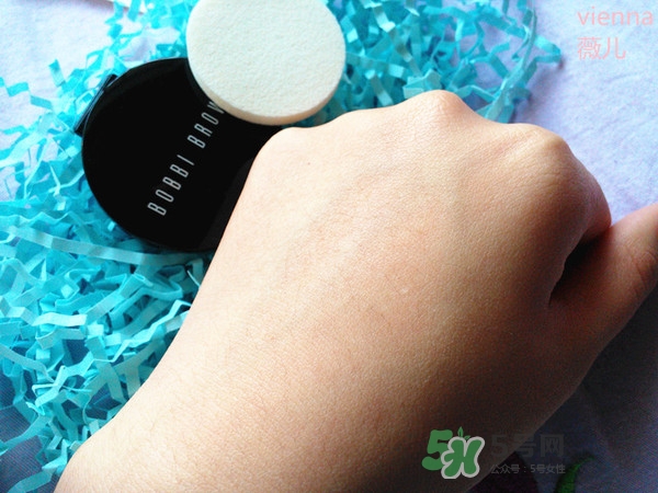 Bobbi Brown芭比波朗粉凝霜怎么樣？芭比波朗無感持妝粉凝霜好用嗎？