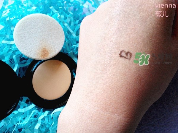 Bobbi Brown芭比波朗粉凝霜怎么樣？芭比波朗無感持妝粉凝霜好用嗎？