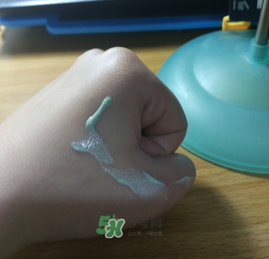 Make up forever浮生若夢(mèng)隔離霜怎么樣？浮生若夢(mèng)隔離好用嗎？